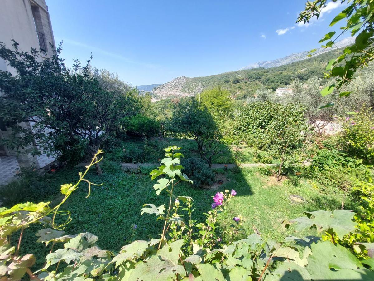 Sunny Side Vala Hotell Budva Eksteriør bilde
