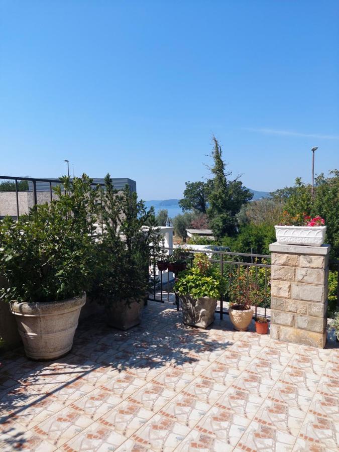 Sunny Side Vala Hotell Budva Eksteriør bilde