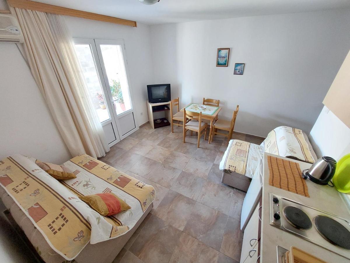 Sunny Side Vala Hotell Budva Eksteriør bilde