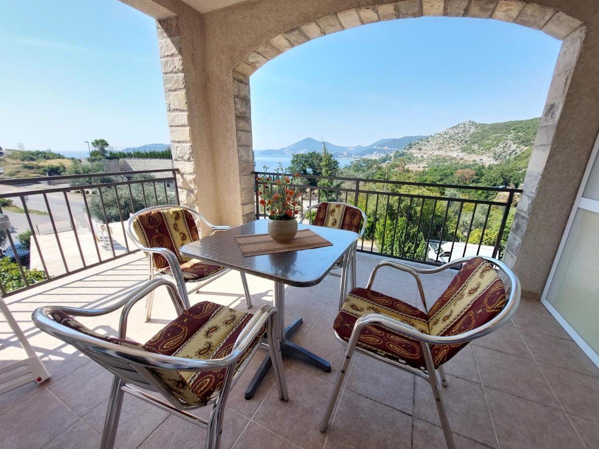 Sunny Side Vala Hotell Budva Eksteriør bilde