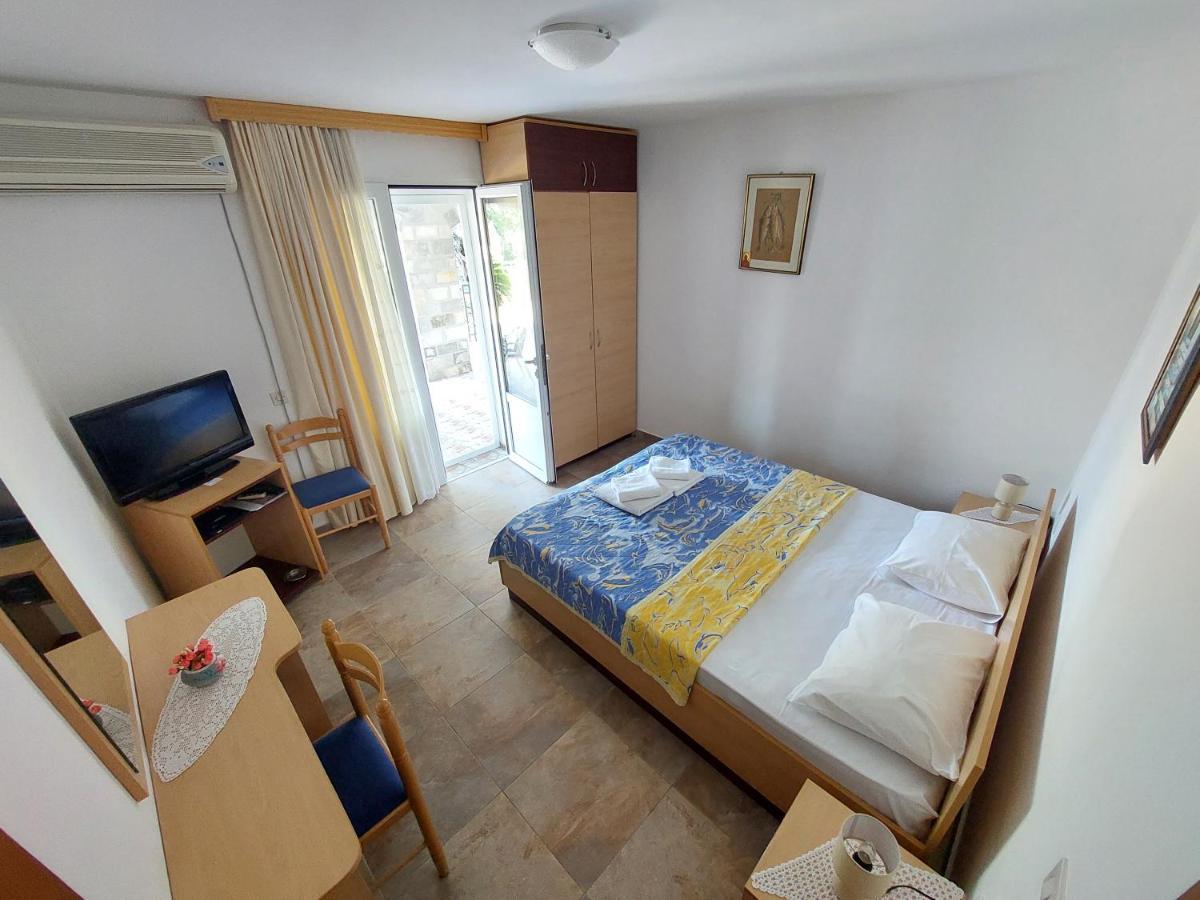 Sunny Side Vala Hotell Budva Eksteriør bilde