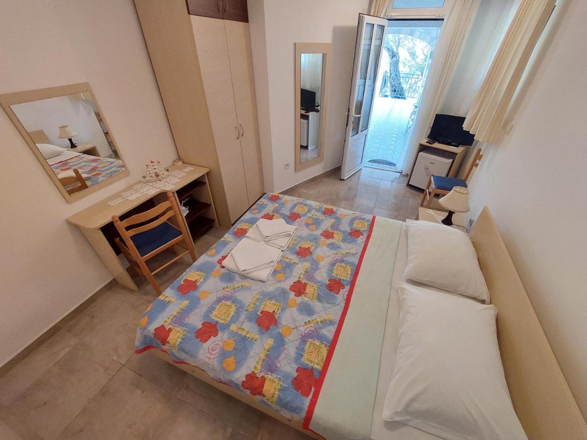 Sunny Side Vala Hotell Budva Eksteriør bilde