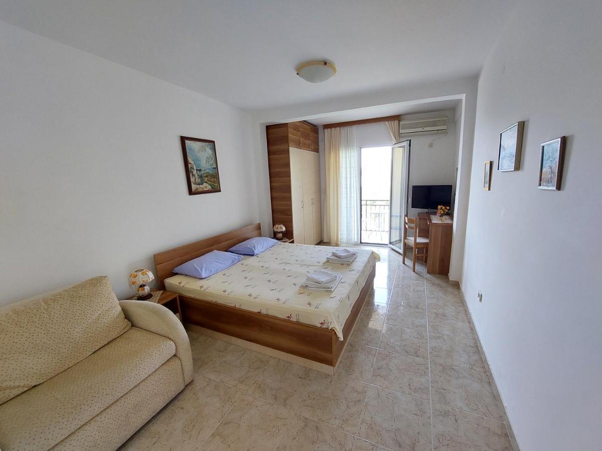 Sunny Side Vala Hotell Budva Eksteriør bilde